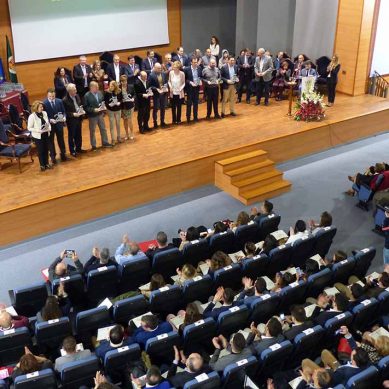 Entrega de reconocimientos para los miembros de la comunidad universitaria jiennense