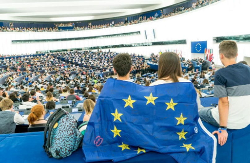 Elecciones europeas, la UGR anima al voto con la campaña #Estavezvoto