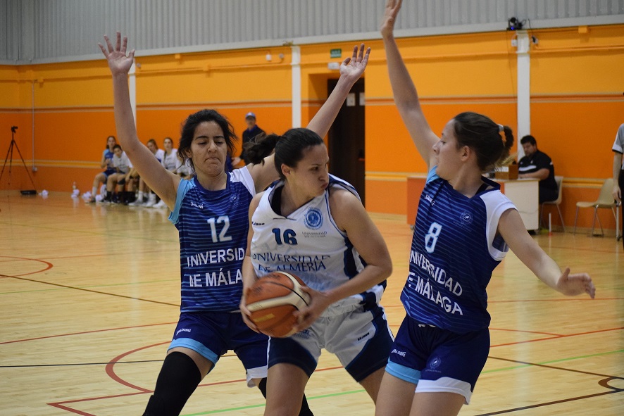 Equipo femenino de baloncesto UAL