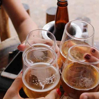 ‘Cuanto menos, mejor’, un poco de alcohol al día no reduce la mortalidad