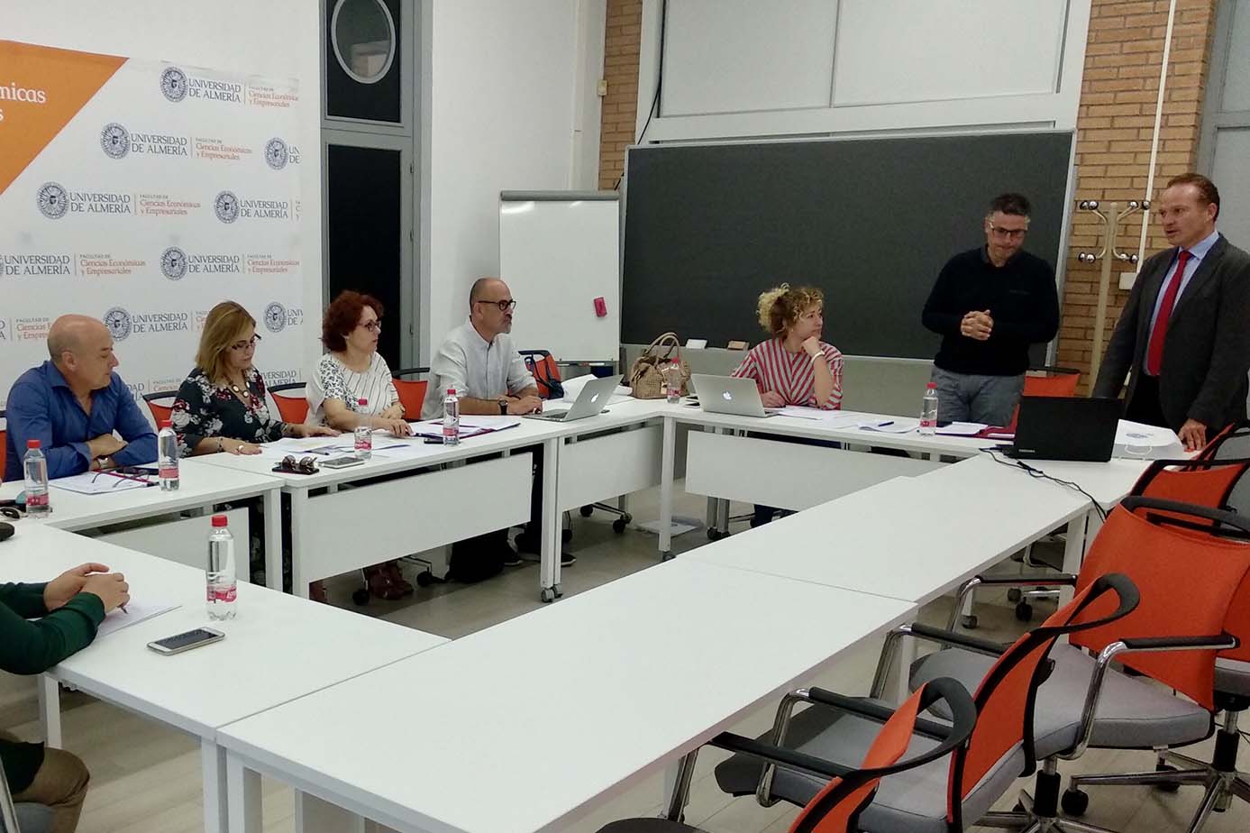 Las áreas de investigación de las universidades andaluzas consensuan su gestión en la UAL