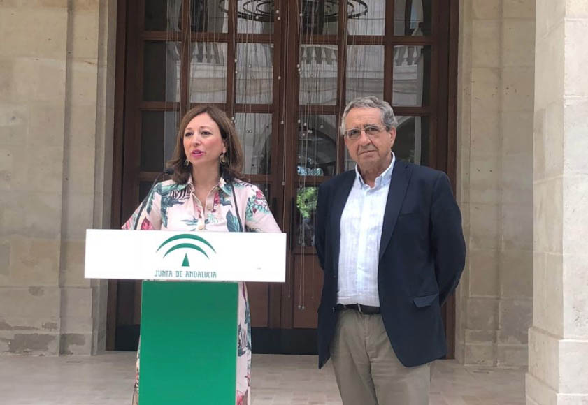 Los equipos de gobierno de la Junta de Andalucía en Málaga y de la Universidad han celebrado una reunión de trabajo sobre los proyectos y convenios que ambas instituciones tienen en común, con el objetivo de reforzar la colaboración que llevan a cabo y avanzar en nuevas cooperaciones.