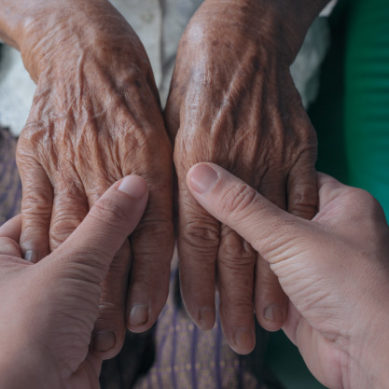 Vivir con personas mayores, una opción en la UGR