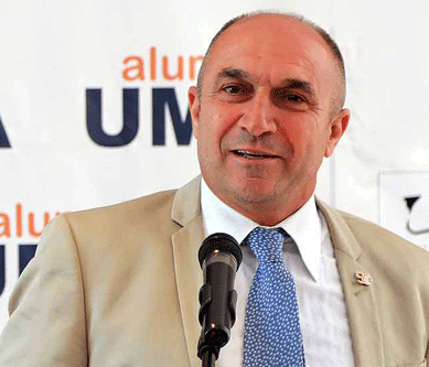 Eugenio Luque, reelegido decano de la Facultad de Ciencias Económicas y Empresariales