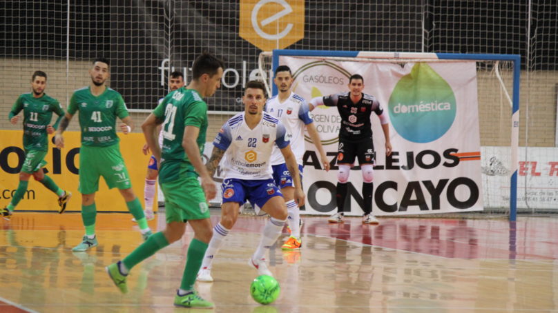 El BeSoccer CD UMA Antequera cae en la sexta jornada ante el Zaragoza (5-1)