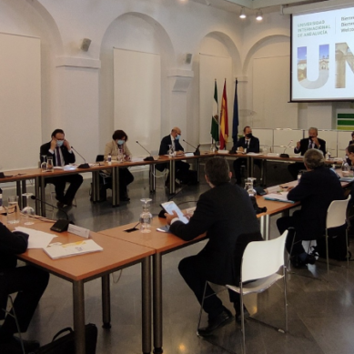 La Junta de Andalucía propone un nuevo modelo de financiación a los rectores y rectoras