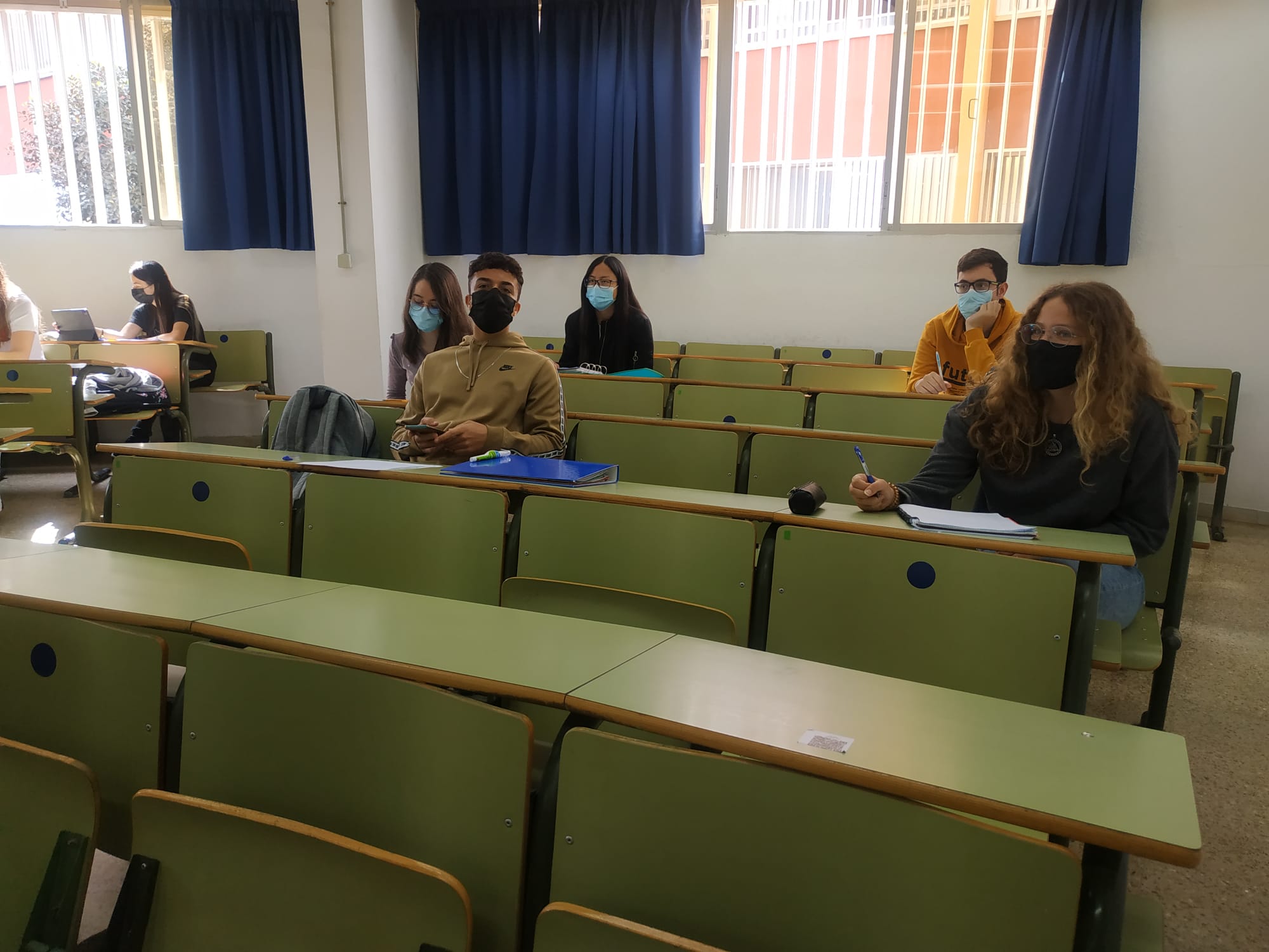 La Universidad de Málaga ha retomado las clases presenciales, pasando a la docencia bimodal, este lunes tras cinco meses de docencia telemática.