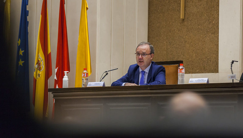 Enrique Sanz, proclamado nuevo rector