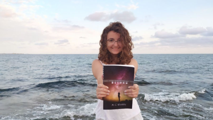 Escritora y apasionada de los idiomas, la nota más alta de selectividad en Málaga ya ha publicado su primer libro