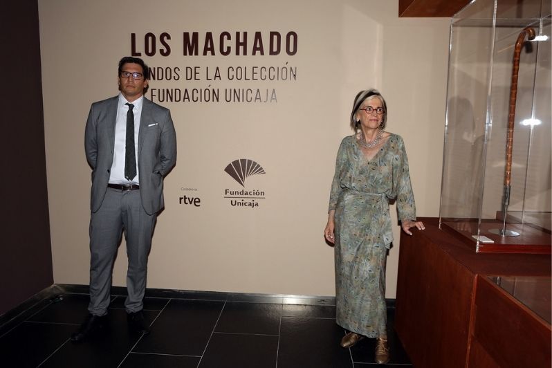 Fundación Unicaja ha inaugurado en su centro de cultura de Cádiz una exposición de los hermanos Manuel y Antonio Machado