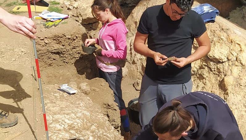 Universitarios de Unizar participan en excavaciones arqueológicas en Bosnia