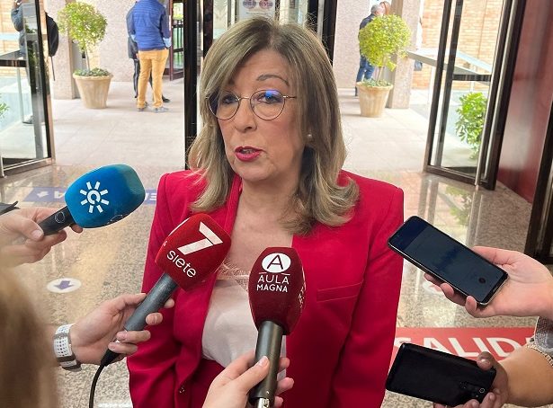 Julieta Mérida reclama mala praxis de su rival al Rectorado UCO, Manolo Torralbo