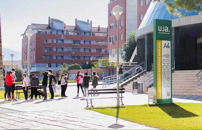 UJA abre la convocatoria al edificio de Apartamentos Universitarios