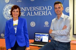Pilar Jeréz y David Jiménez presentan las novedades de la página web de la UAL