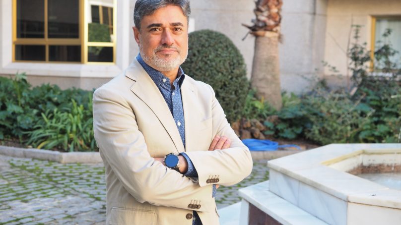 Pedro Antonio García se postula como candidato al Rectorado de la UGR