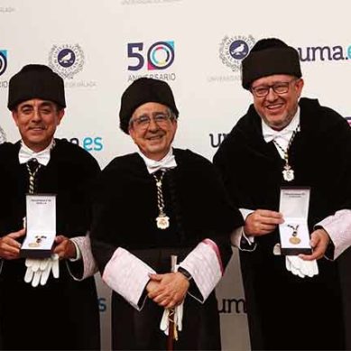 La UMA entrega su Medalla de Oro a las Universidades de Sevilla y Córdoba